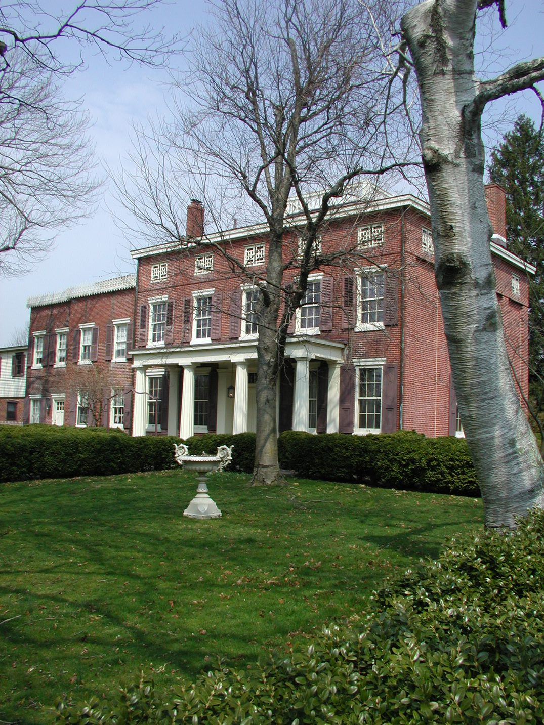 Smithville mansion